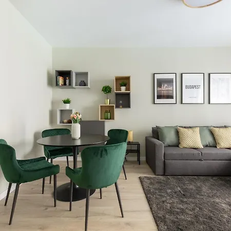 Διαμέρισμα Second